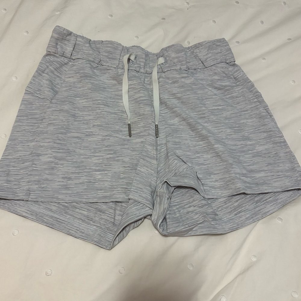 Lululemon Pace Rival 3.5” Inseem Drawstring Shorts